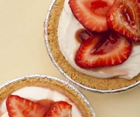 Mandy’s Awesome Strawberry Cheesecake