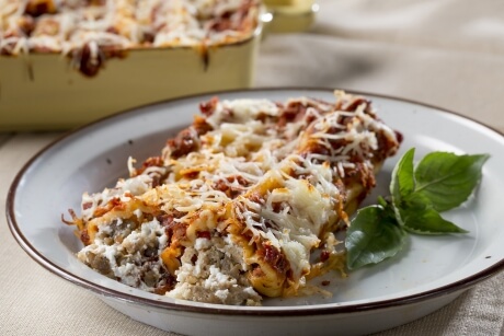 Sausage-Stuffed Manicotti