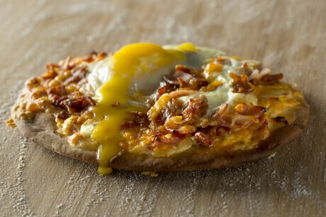 Christmas Morning Breakfast Pizza
