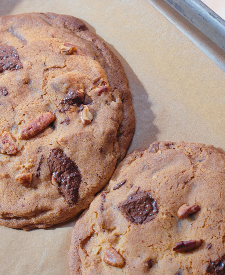 Big and Buttery Chocolate Chip Cookies