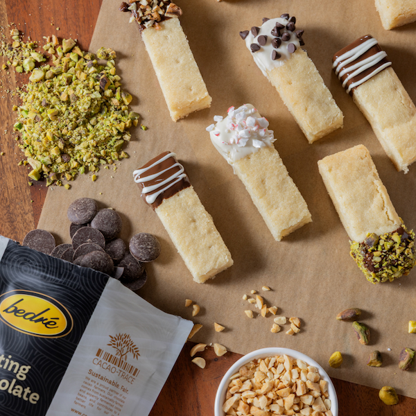 Chocolate-Dipped Classic Shortbread feat. Bedre Fine Chocolate